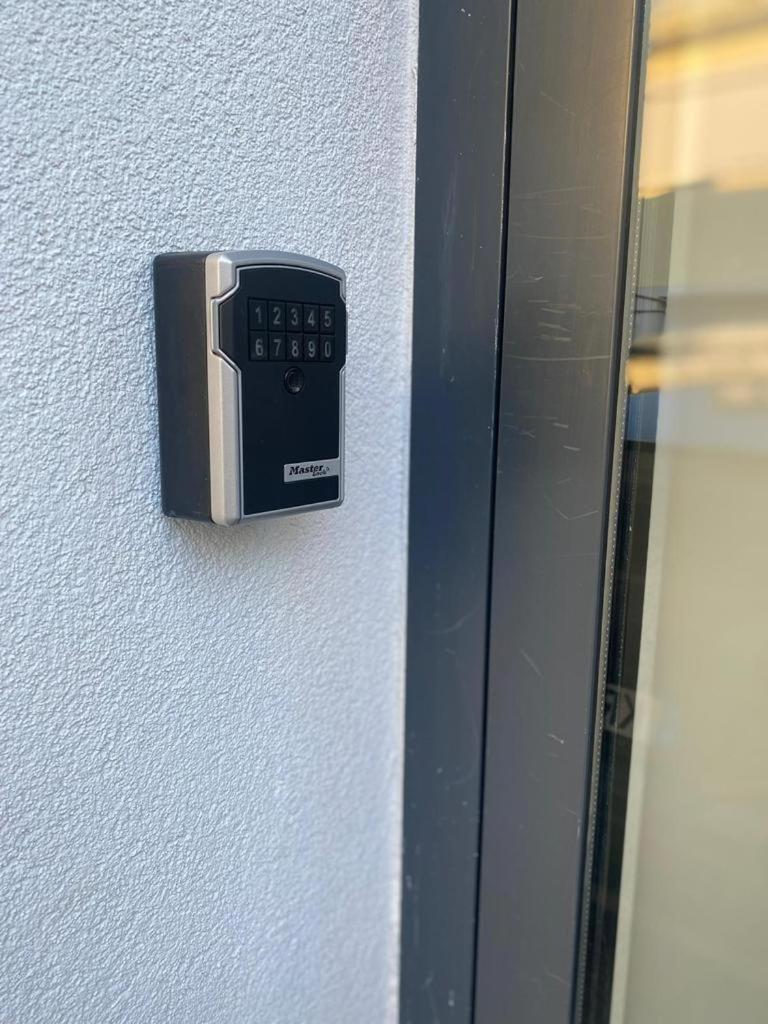 Luxurioese Loft Mit Garten Naehe Duesseldorf Messe Krefeld Bagian luar foto
